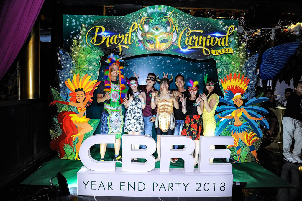 to-chuc-tiec-tat-nien-2025