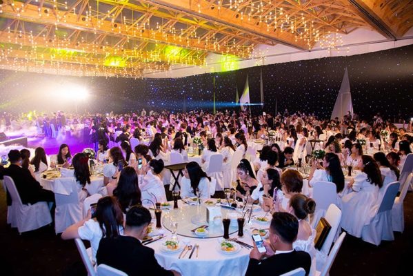 kịch bản tổ chức tiệc tất niên công ty