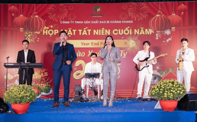 tổ chức tiệc tất niên tại nhà máy