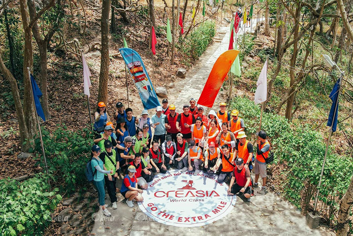 tổ chức teambuilding trekking